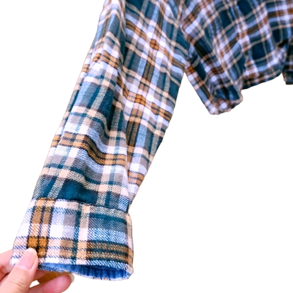 AE Cozy Cabin Cropped Flannel Cotton Plaid Button-down Shirt women's medium - Picture 8 of 13